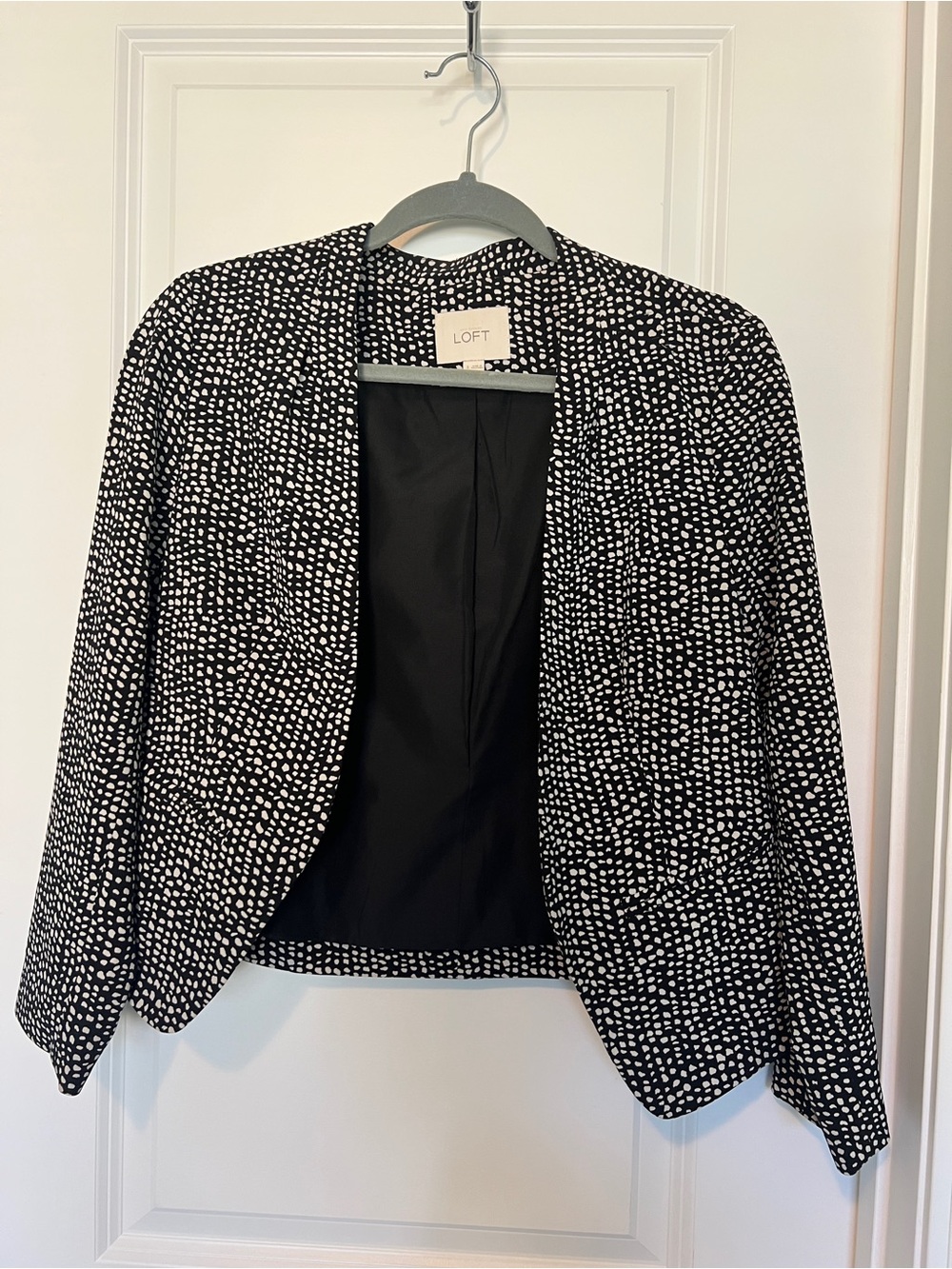 Ann Taylor Black and White Open-Front Printed Blazer